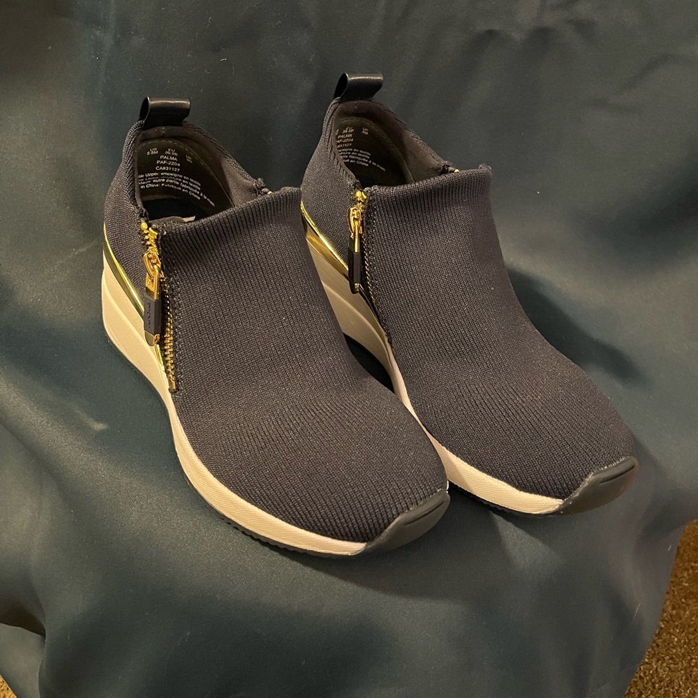 DKNY navy blue wedge sneaker